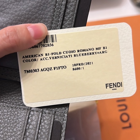 Authentic Fendi wallet - Picture 6 of 7